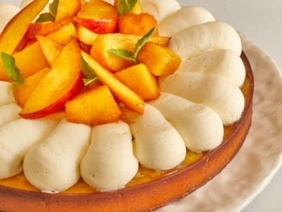 Tarte Nectarine, huile d’olive et&nbsp;basilic